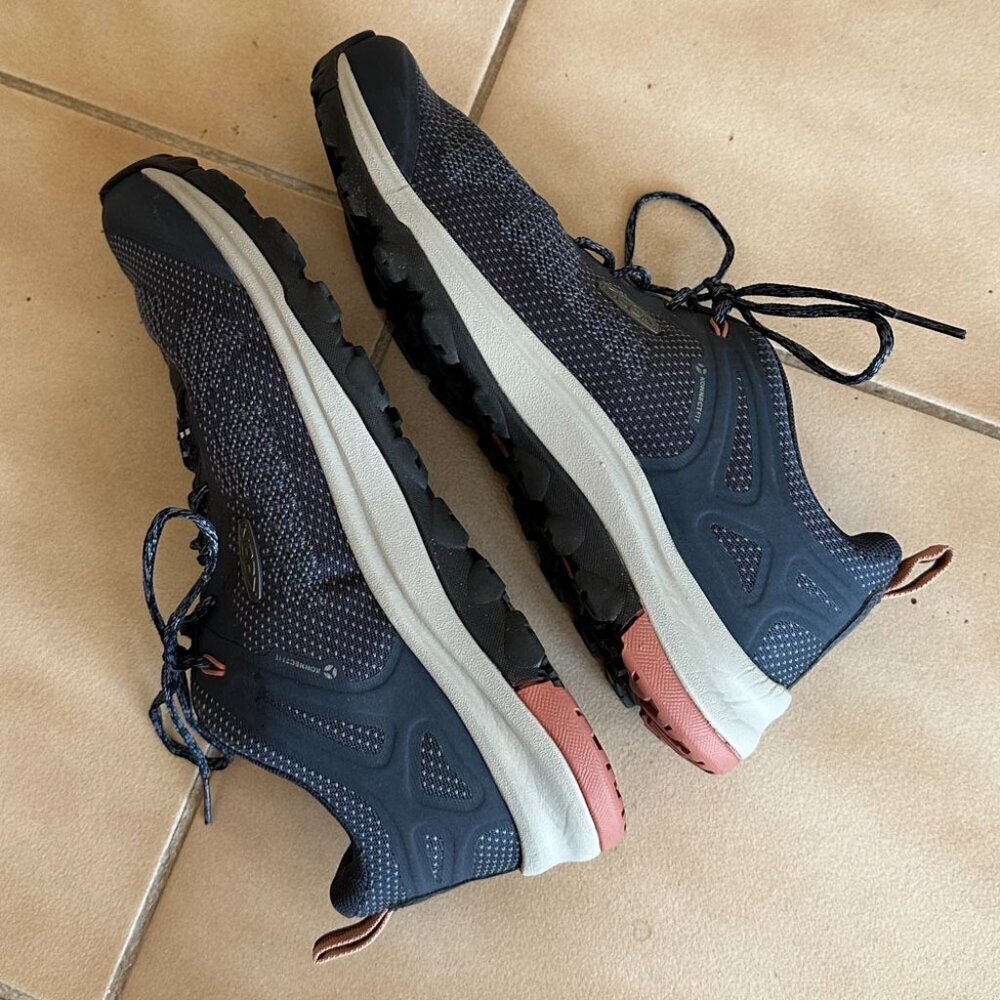 Keen Terradora II 2 Vent Shoes, Size 7, Like New - Picture 4 of 5